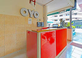OYO 1699 Verona Residence 4