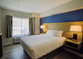 Baymont by Wyndham Gold River 5