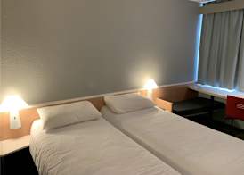Ibis Auray 4