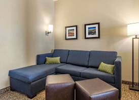 Comfort Inn & Suites Edgewood 5