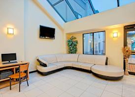 Days Inn by Wyndham Parsippany 2