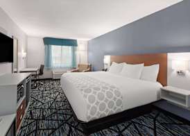Baymont by Wyndham Warrenton 5