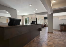 Super 8 by Wyndham Pocatello 2