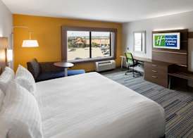 Holiday Inn Express & Suites EAST PEORIA - RIVERFRONT by IHG 5