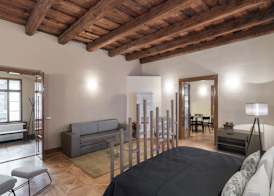 3 Epoques Apartments by Adrez 4