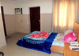 Wonder King Hotel 4