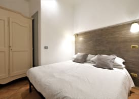 Wine Apartments Florence Dolcetto 4