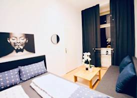 Cozy 5BR Apt 10min Walk to Augarten 2