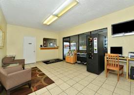 Americas Best Value Inn - Fredericksburg North 3