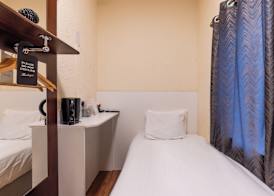 Astoria Hotel 4