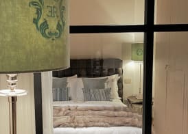 Elegance Room 2