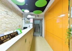 Red House Hotel (Shanghai Red House Hospital Lujiabang Road Subway Station Branch) 3