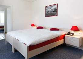 Hôtel du Port - Free Parking - Breakfast included 2