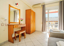 Solena Studios Kavos 2