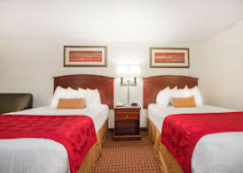 Ramada by Wyndham Enid 4