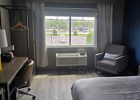 Rodeway Inn 3