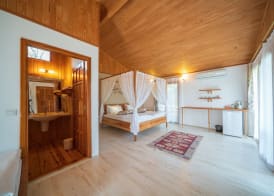 Etenna Beach Bungalows 3