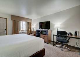 Ridgeline Hotel at Yellowstone, an Ascend Collection Hotel 5
