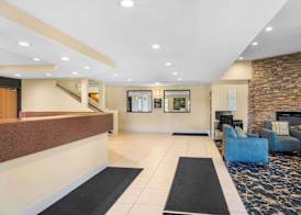 White Pine Inn & Suites 4