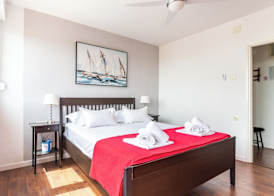 Comfortable apt with great city and sea view 3