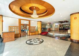 Summit Pavilion Hotel 3