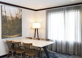 Fairfield Inn & Suites by Marriott Milwaukee Airport 3