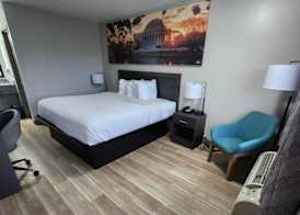Days Inn by Wyndham Charleston WV 3