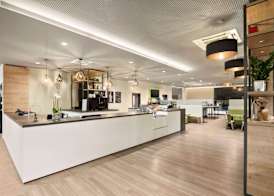 Super 8 by Wyndham Munich City North 3