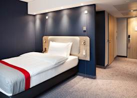 Holiday Inn Express MUNICH - OLYMPIAPARK by IHG 3