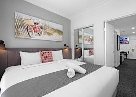 Comfort Apartments Melbourne Central 4
