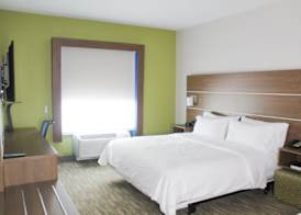 Holiday Inn Express and Suites Martinsville Bloomington Area 4