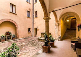 Bellarmino Boutique Apartments, Montepulciano 2