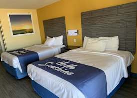 Days Inn by Wyndham Okmulgee 3