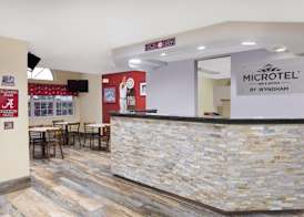 Microtel Inn & Suites by Wyndham Tuscaloosa East 2
