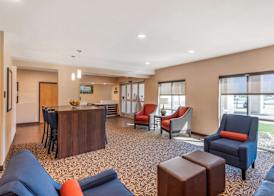 Comfort Inn & Suites near Route 66 4
