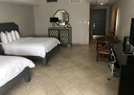 Hollywood Hotel 4