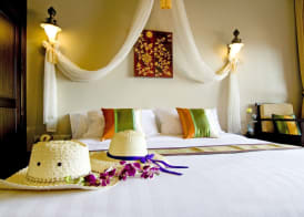 Kanok Buri Resort 5
