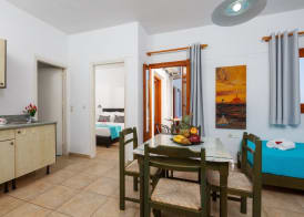 Romantica Hotel Apartments 3