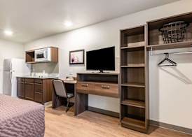 WoodSpring Suites Indianapolis Airport South 5