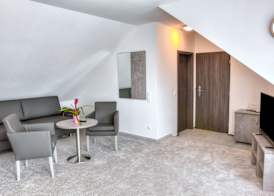 Fast Lane Hotel 4