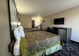 Super 8 by Wyndham Kinder/Coushatta near Casino 4
