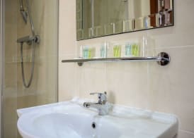 Tanes Hotel 5