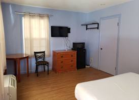Aqua Breeze Inn 5