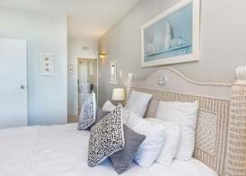 43 Sea Lodge - by Stay in Umhlanga 3