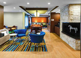 Fairfield Inn & Suites by Marriott Atlanta Suwanee 2