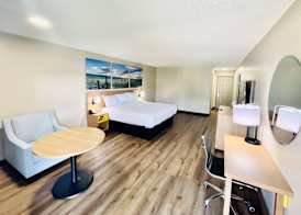 Days Inn by Wyndham Burleson Ft. Worth 5