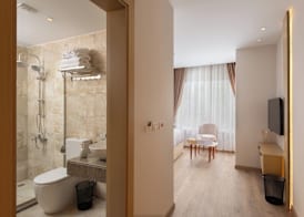 Elegance Grand City Hotel 5