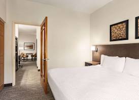 Days Inn & Suites by Wyndham Bozeman 4