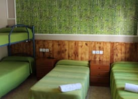 Hostal Isla Cristina Mataro 5