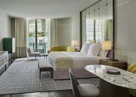 SLS LUX Brickell 3
